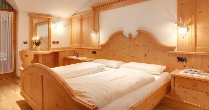 Residence Forcelles San Cassiano  Rom bilde
