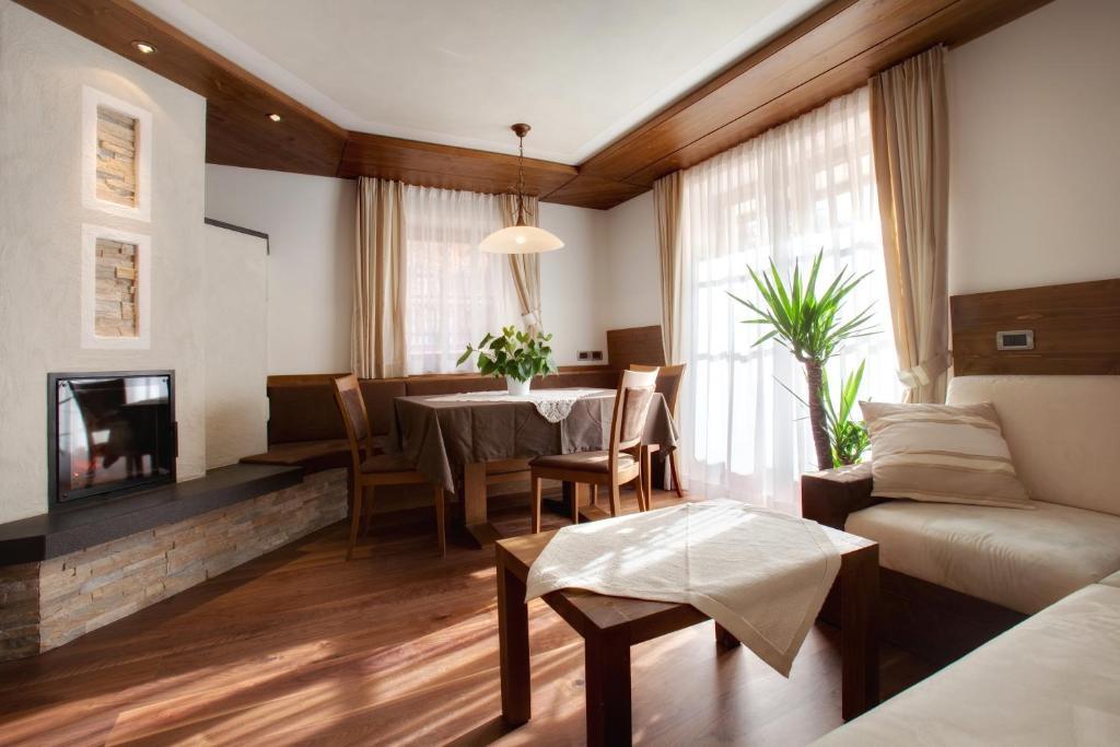 Residence Forcelles San Cassiano  Rom bilde