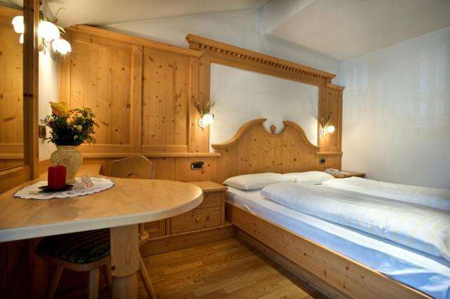 Residence Forcelles San Cassiano  Rom bilde